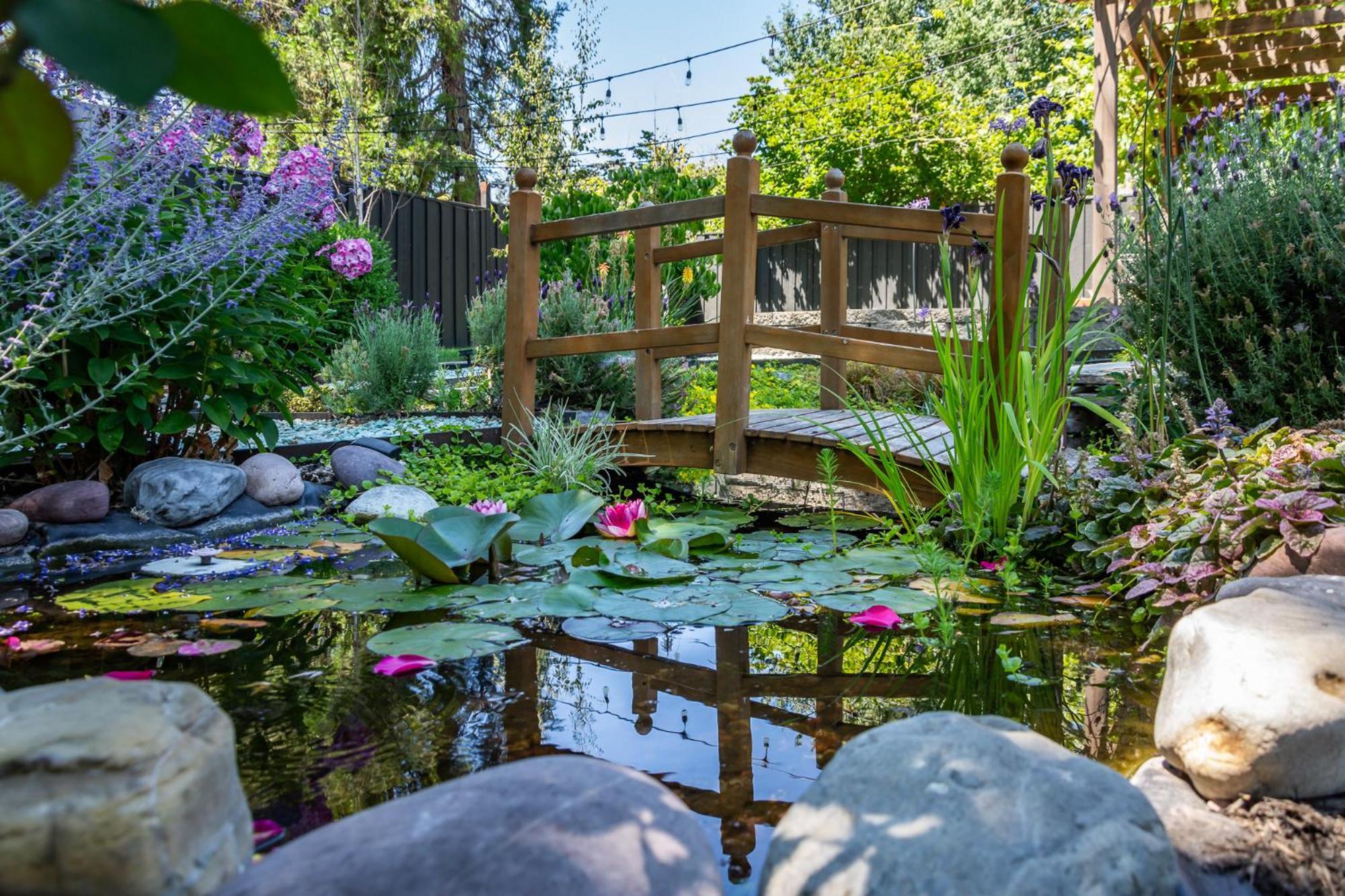 Отель Chic Rv Retreat, Stunning Yard In Роузберг Экстерьер фото