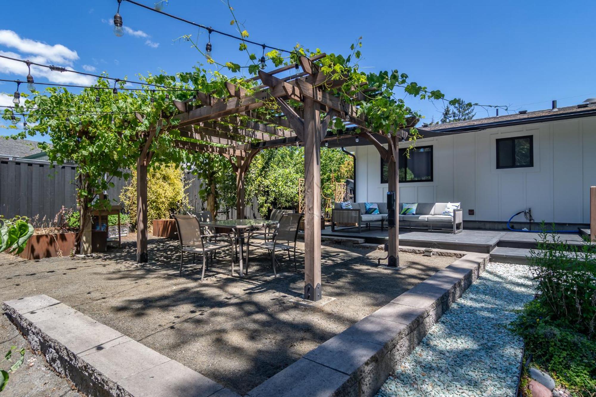 Отель Chic Rv Retreat, Stunning Yard In Роузберг Экстерьер фото