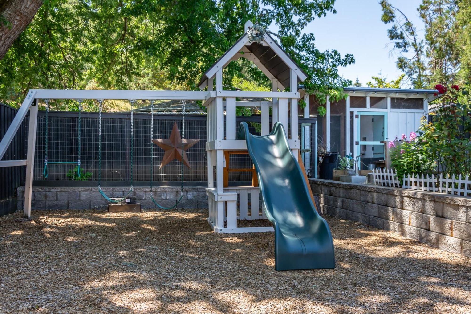 Отель Chic Rv Retreat, Stunning Yard In Роузберг Экстерьер фото